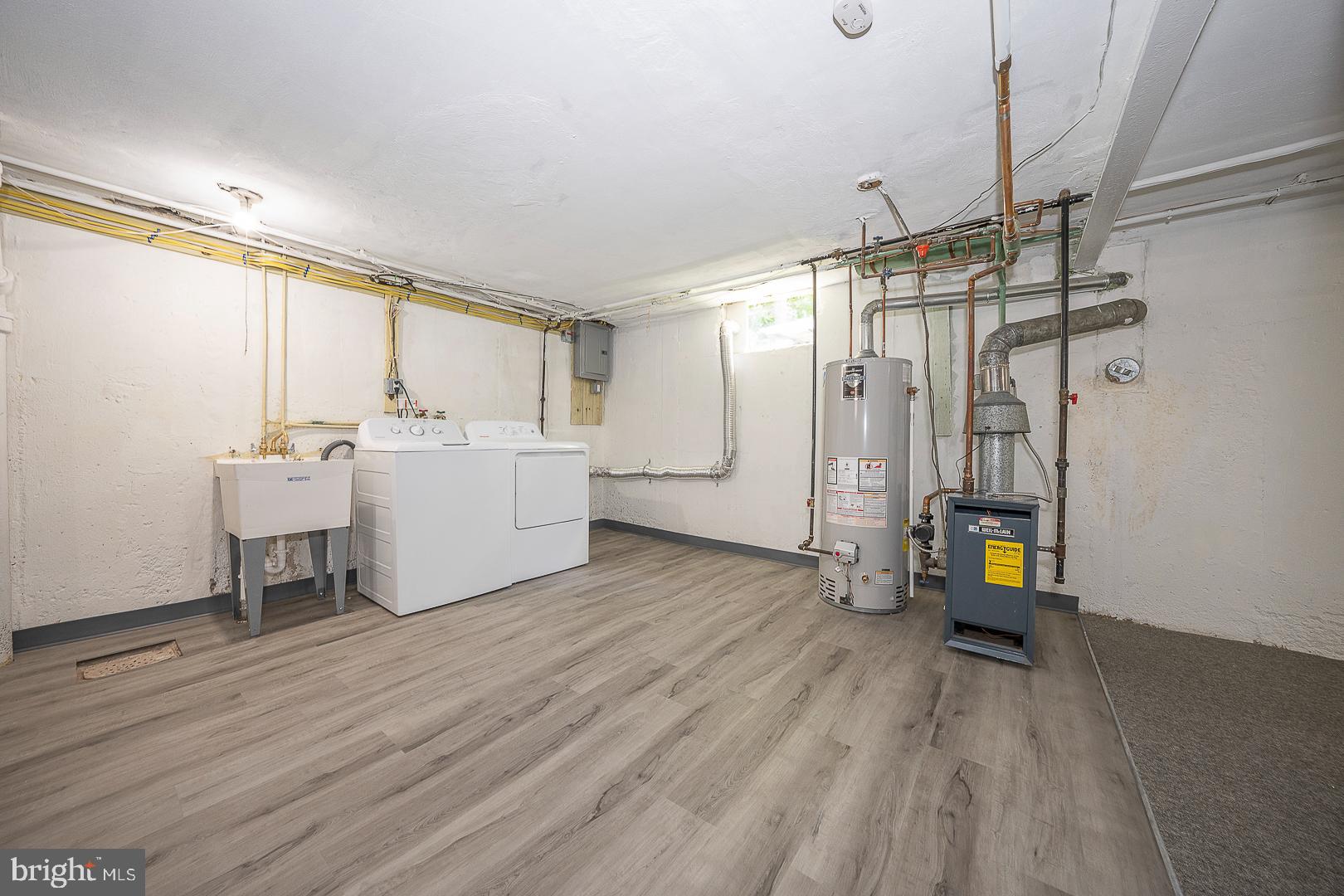 CLIFTON HEIGHTS - Residential