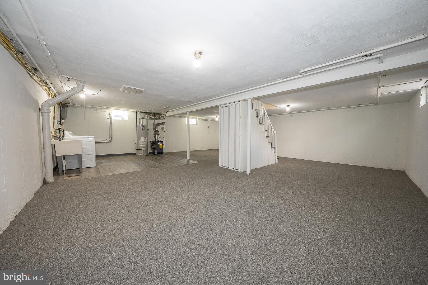 CLIFTON HEIGHTS - Residential