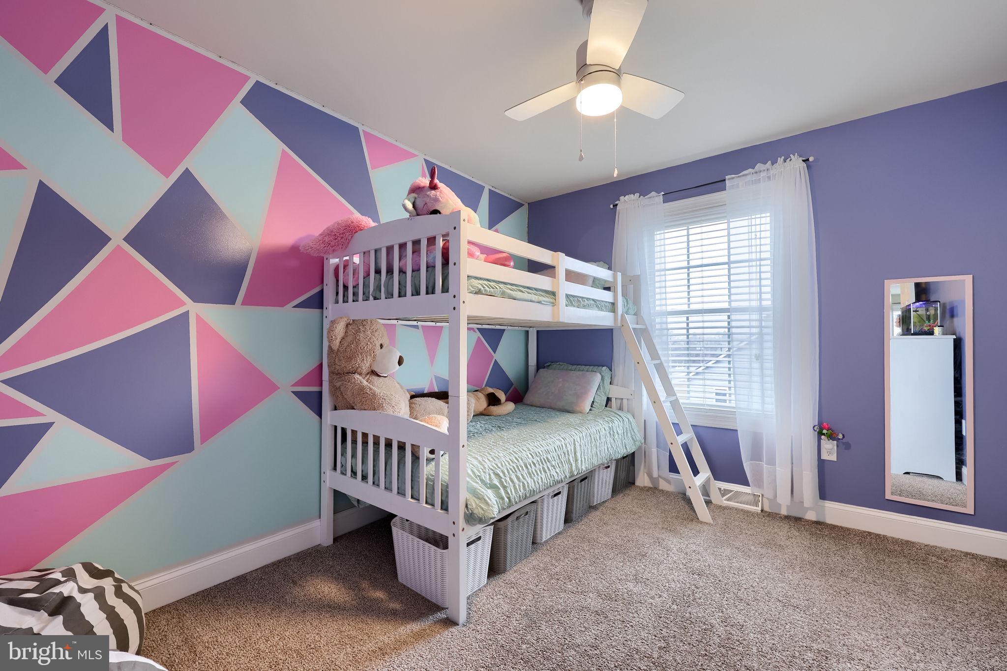 CREEK HILL - Residential