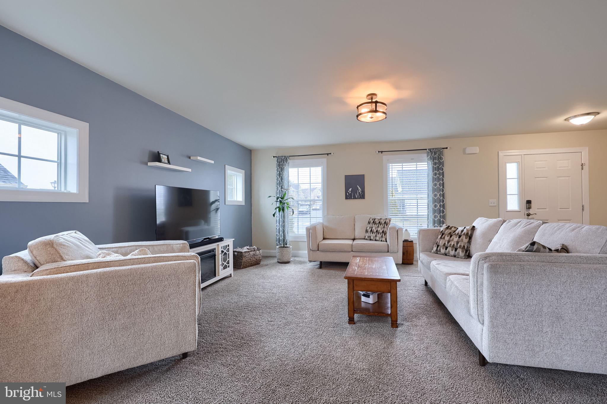 CREEK HILL - Residential