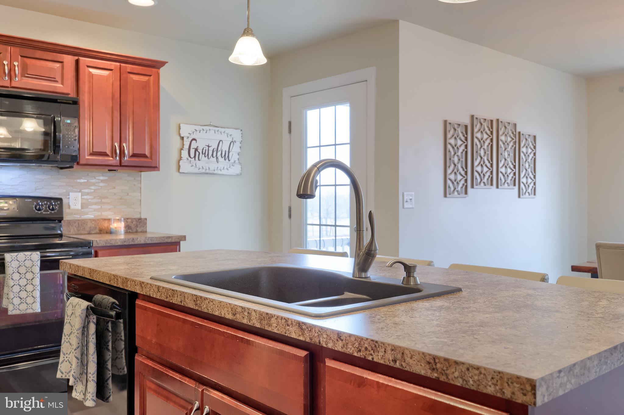 CREEK HILL - Residential