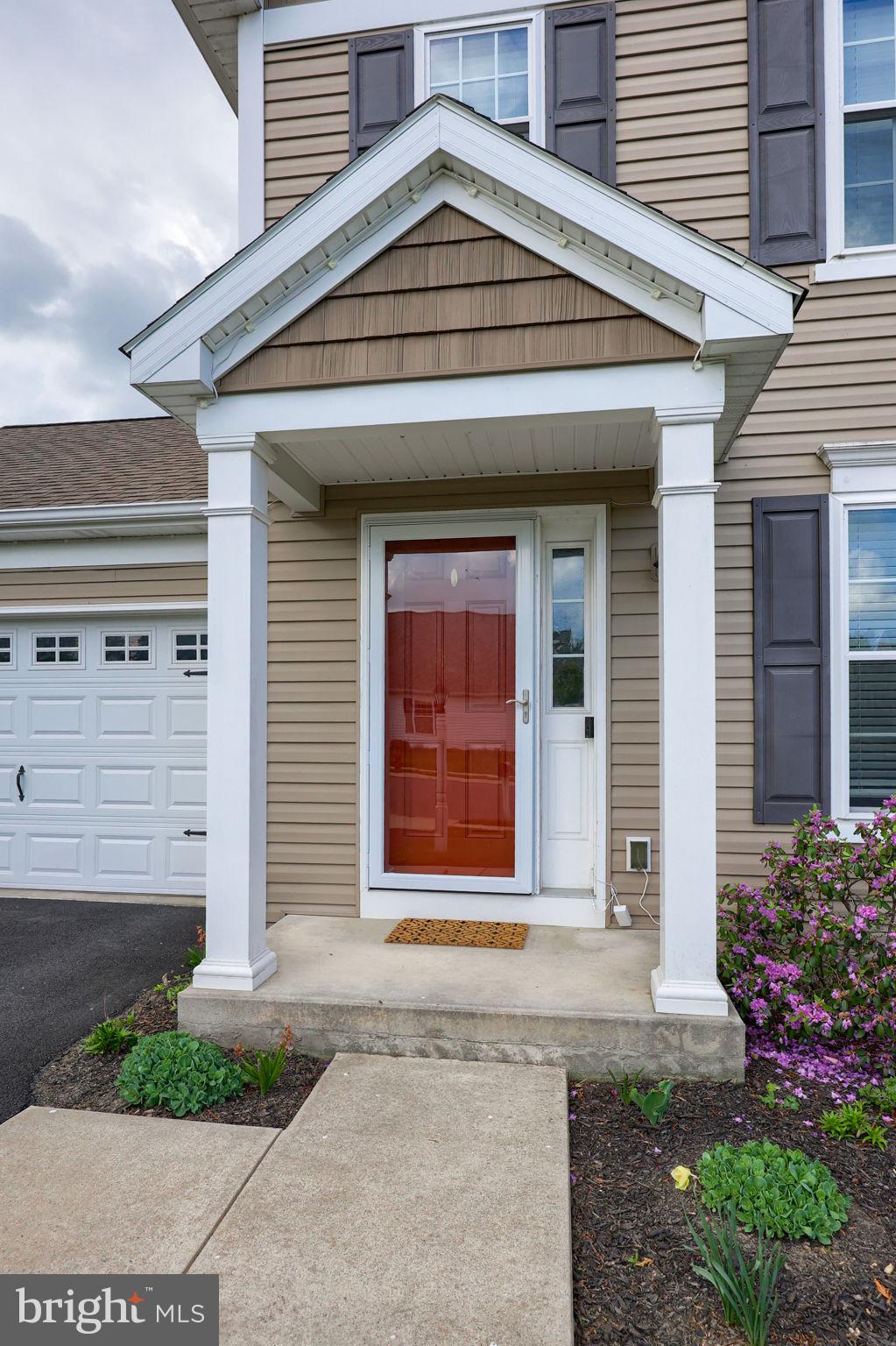 CREEK HILL - Residential