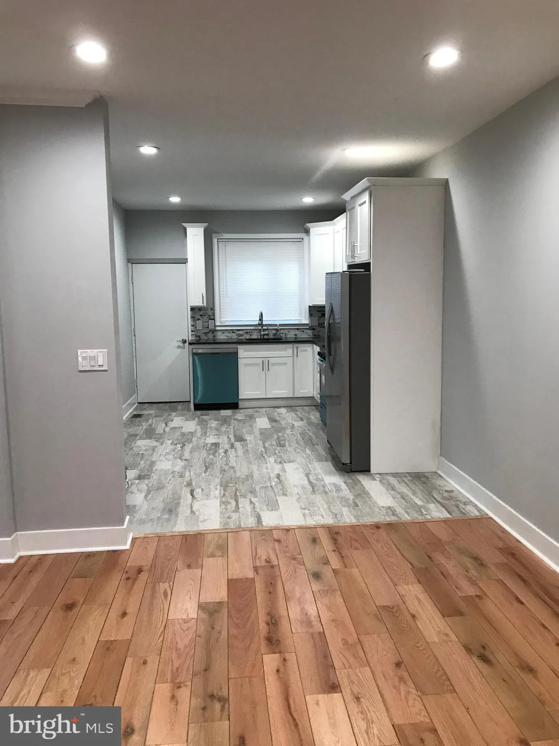 21 W Rockland Street, Philadelphia, PA 19144