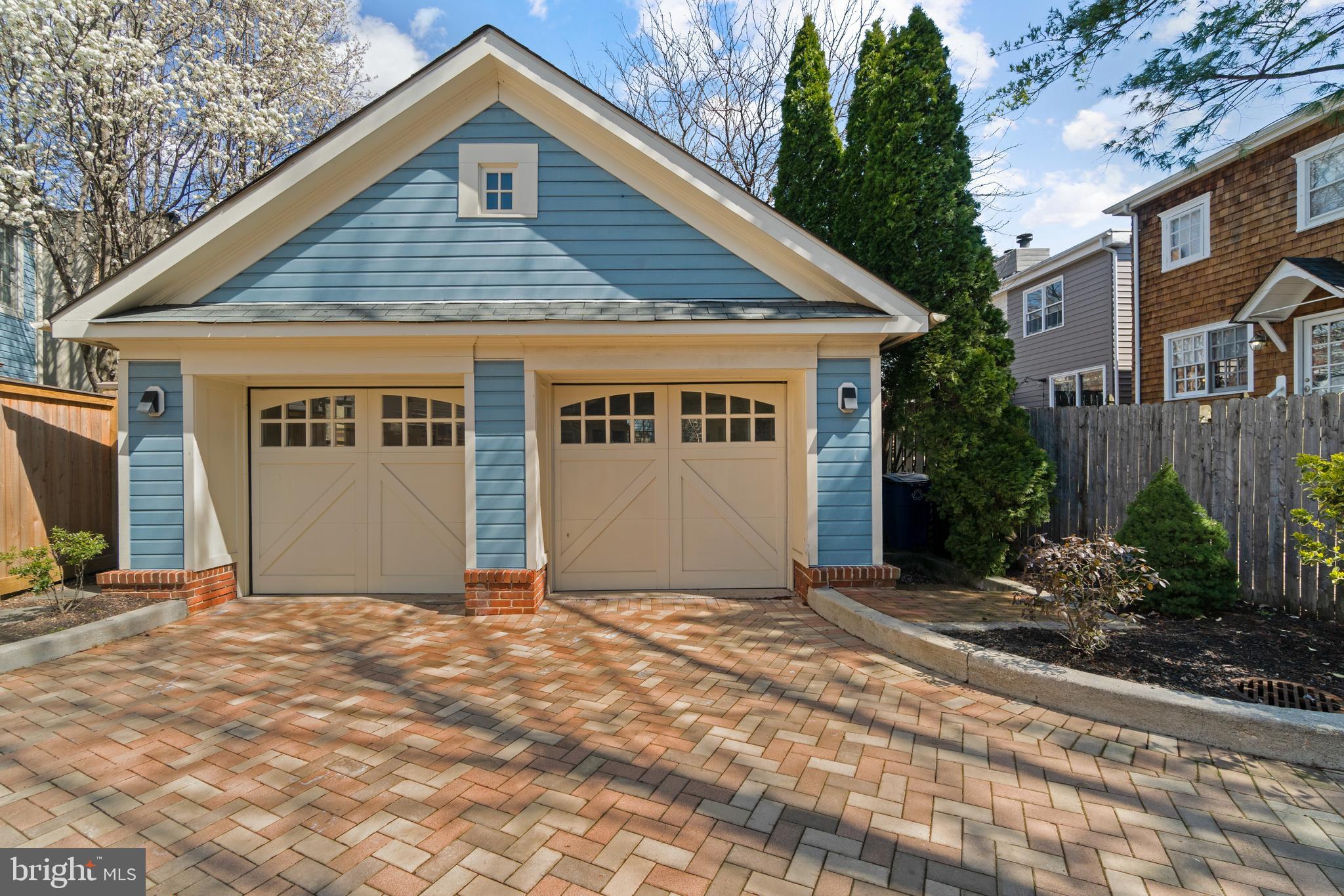 ACTONS LANDING CONDOS - Residential