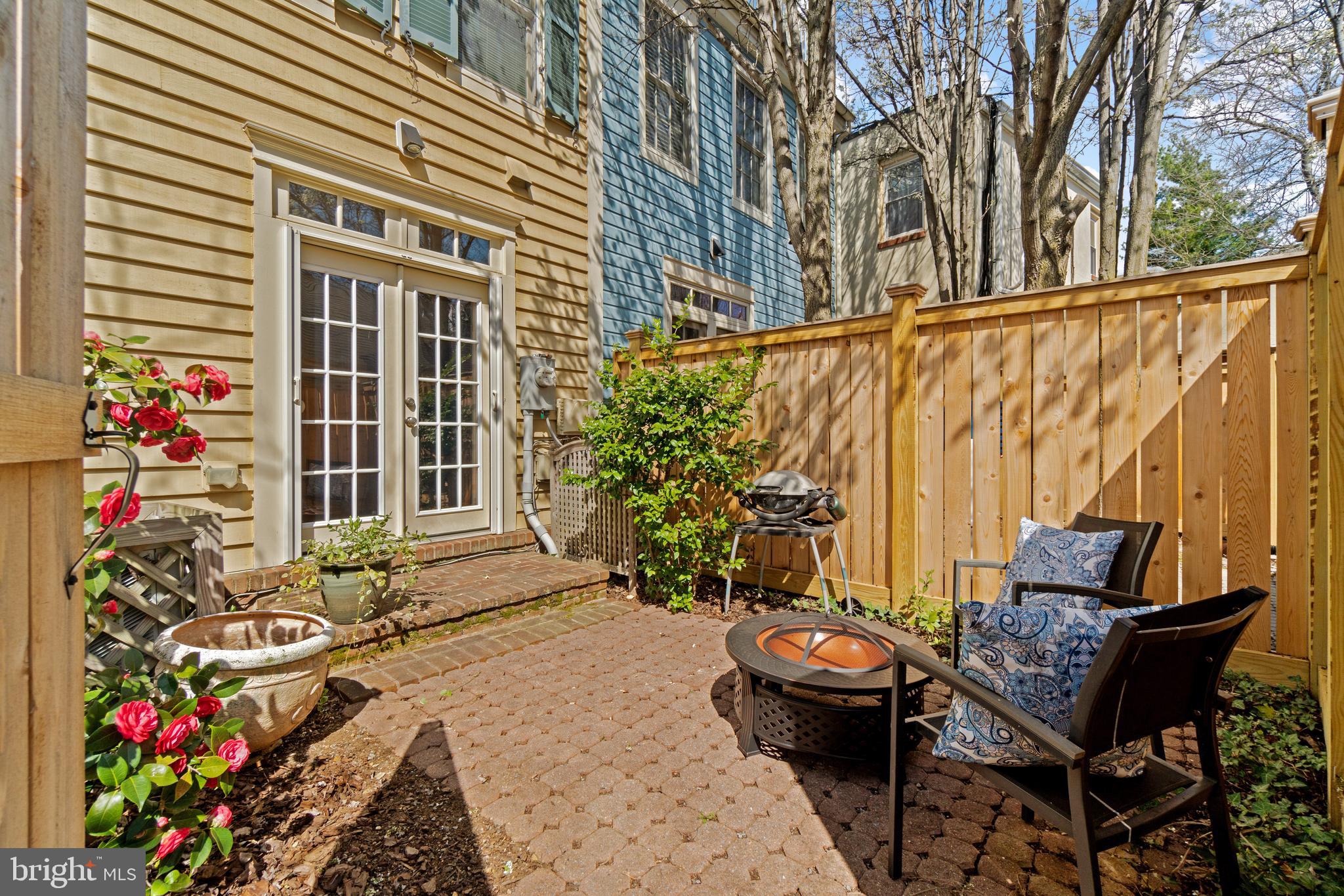 ACTONS LANDING CONDOS - Residential