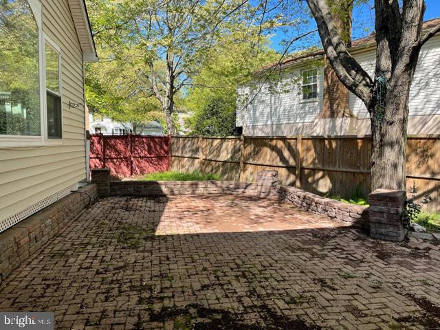 CHERRY RUN - Residential Lease