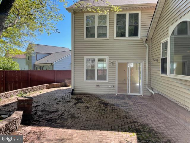 CHERRY RUN - Residential Lease