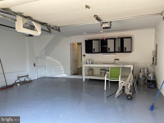 CHERRY RUN - Residential Lease