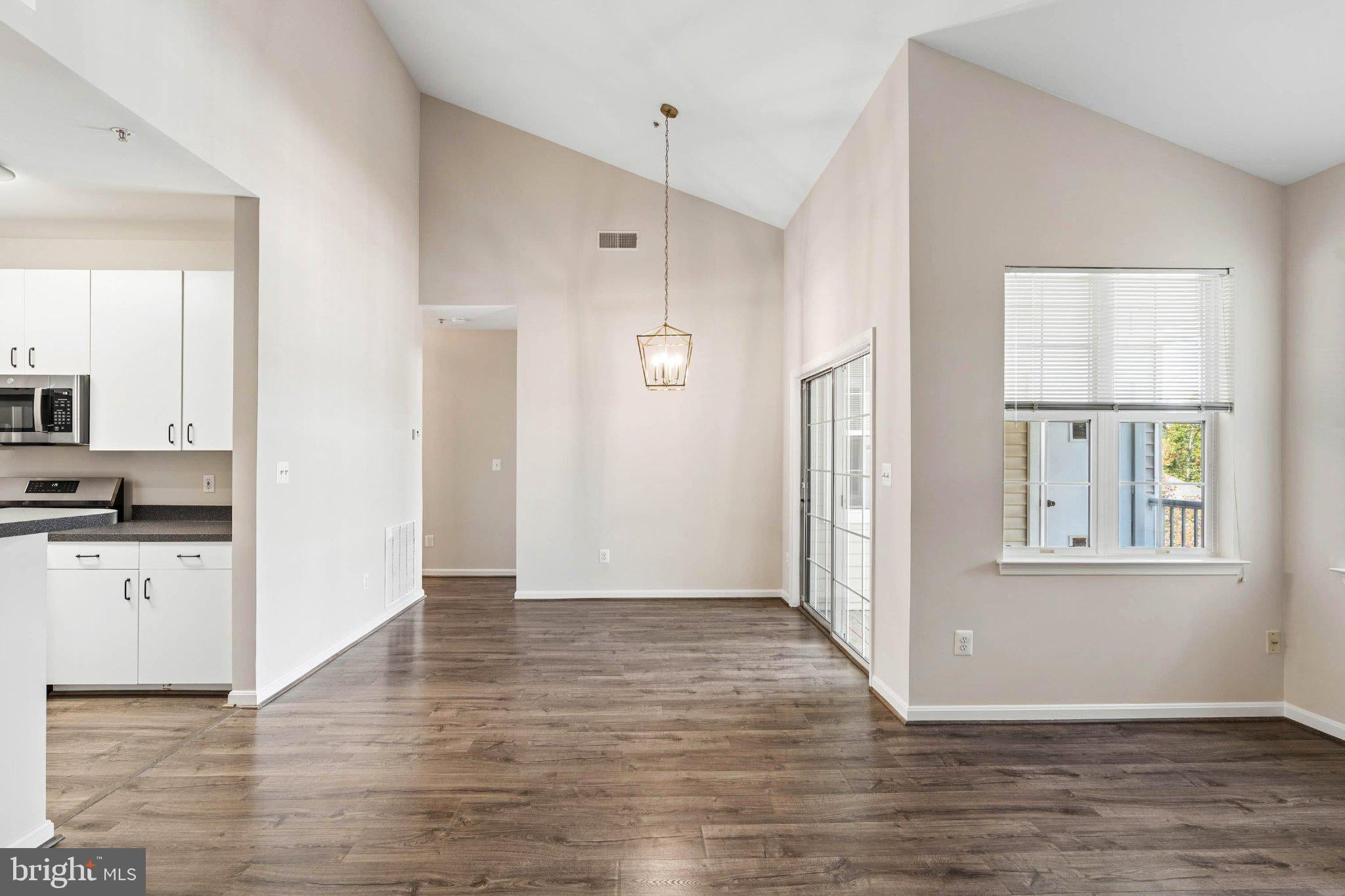 5000 WILLOW BRANCH WAY 304