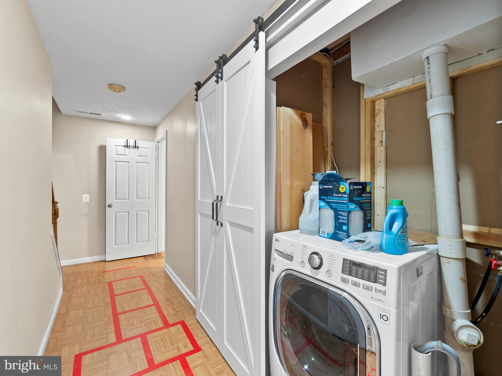 BURKE CENTRE - Residential Lease