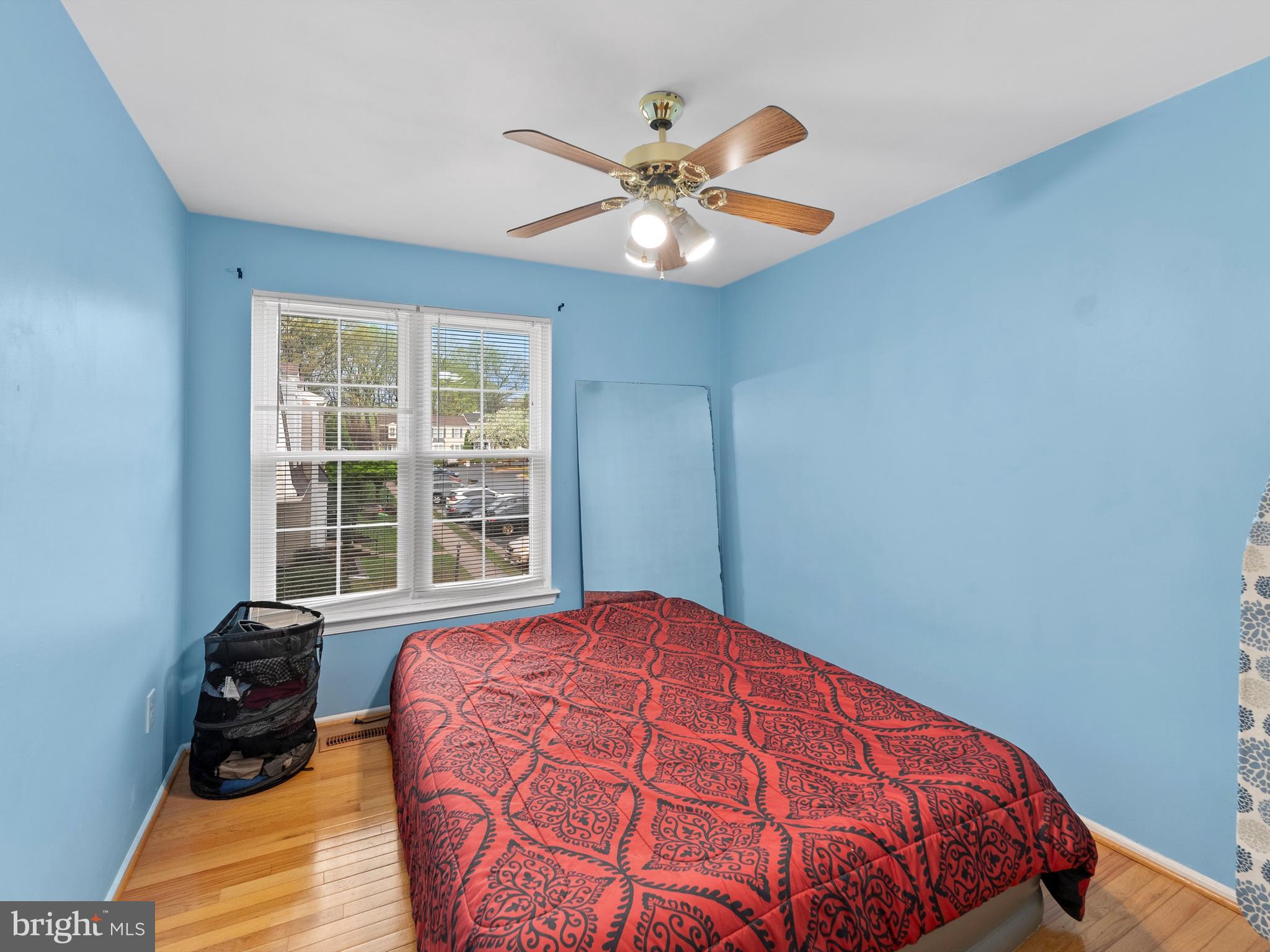 BURKE CENTRE - Residential Lease