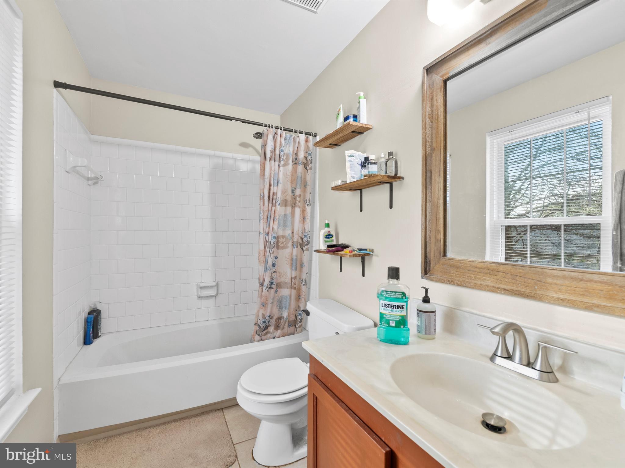 BURKE CENTRE - Residential Lease