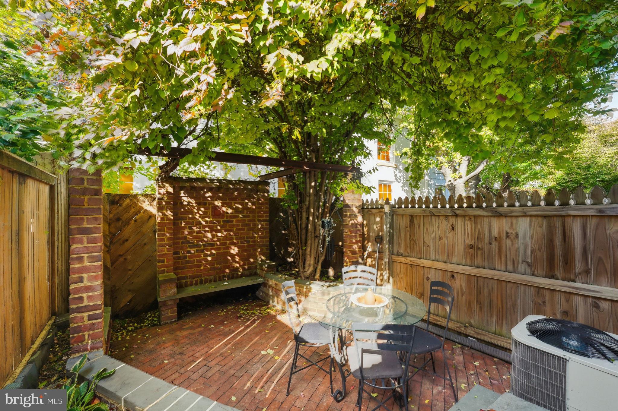 OLD TOWN - Residential