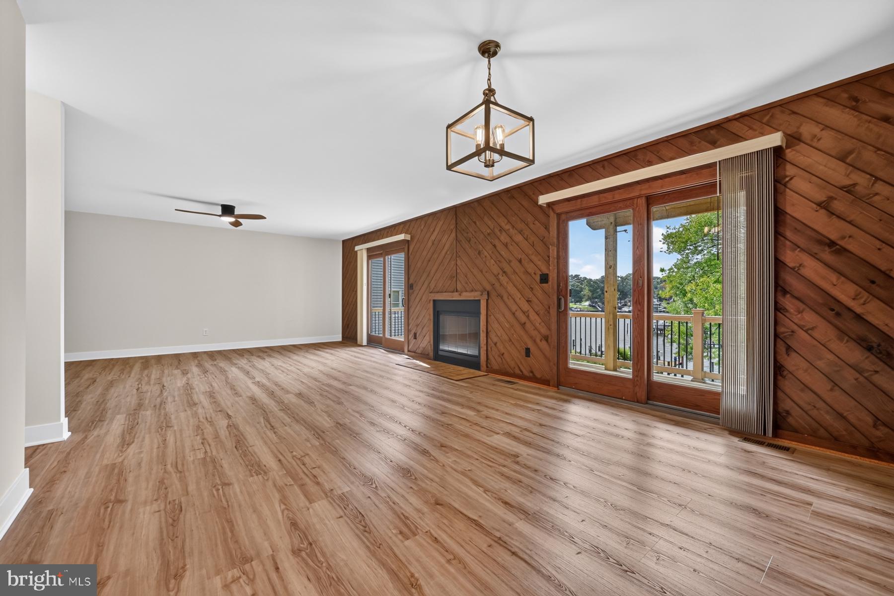 282 RIVERSIDE DRIVE