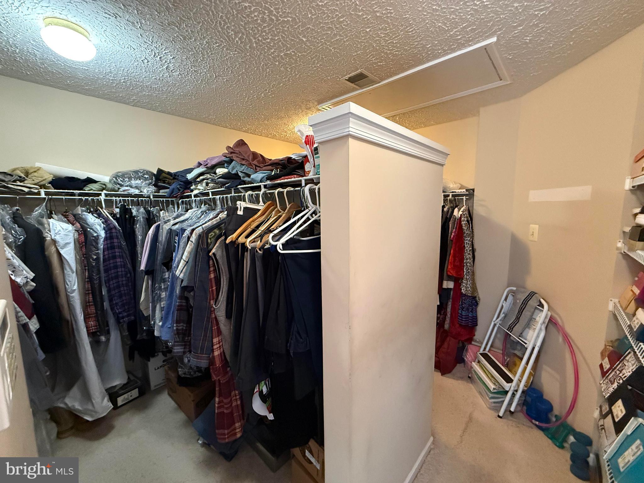 JAMES CREEK - Residential