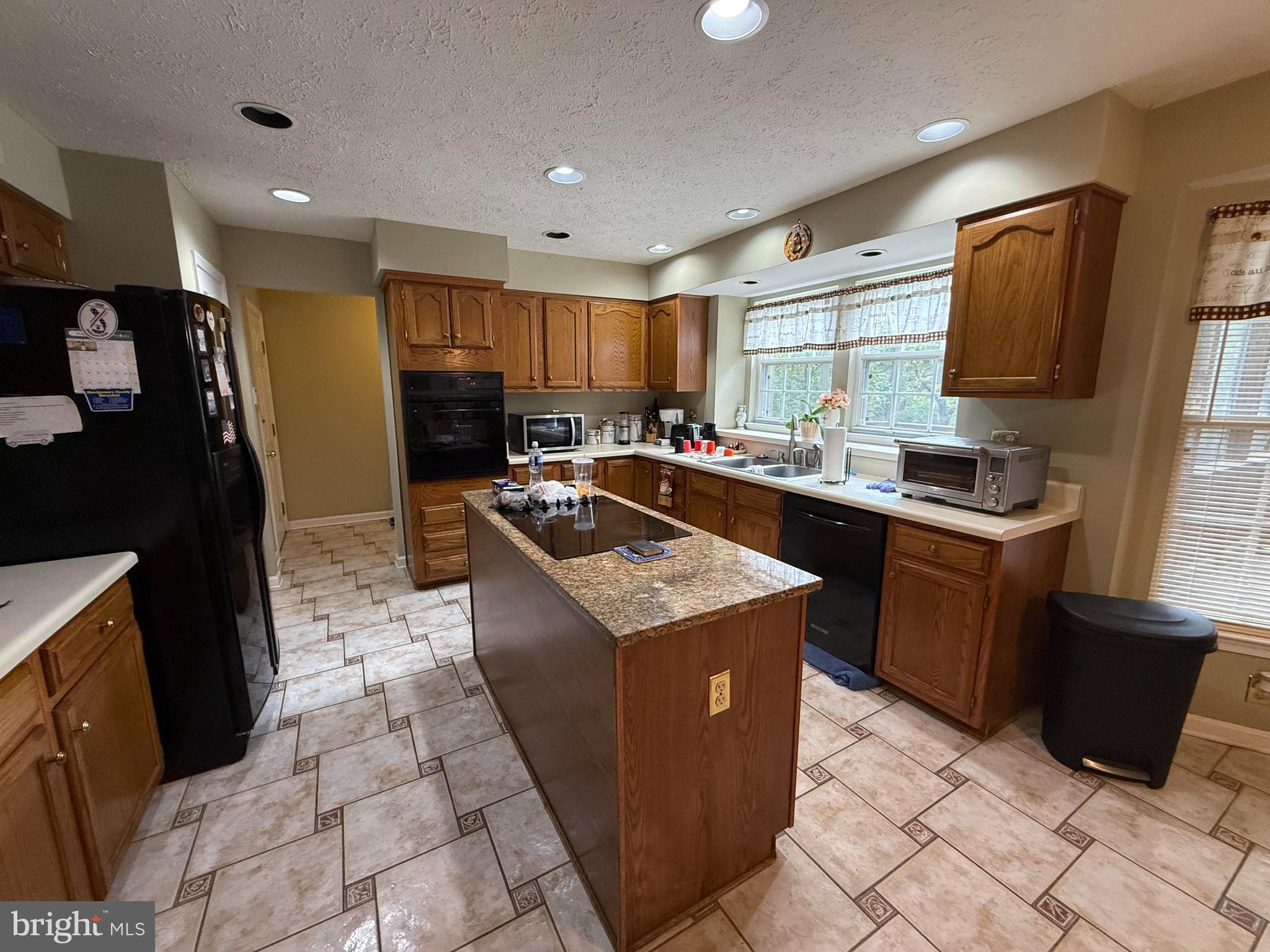 JAMES CREEK - Residential