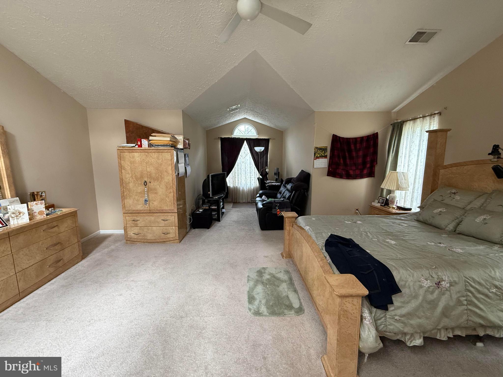 JAMES CREEK - Residential