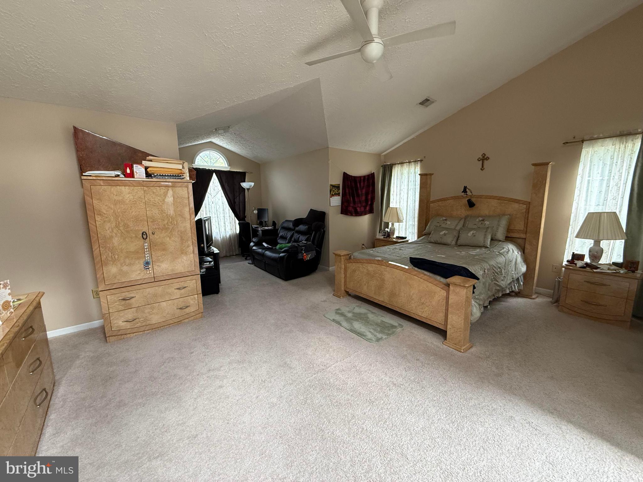 JAMES CREEK - Residential