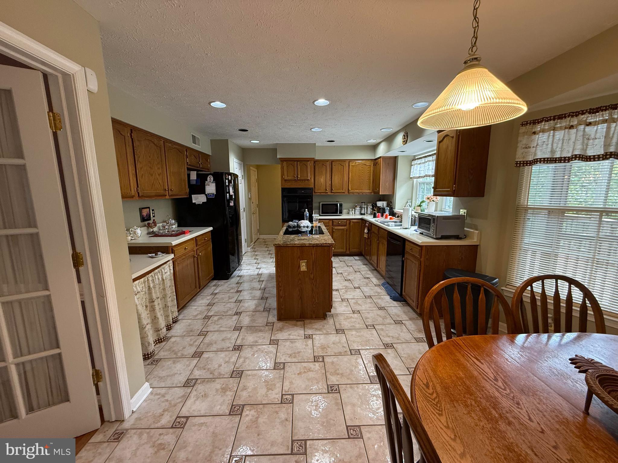 JAMES CREEK - Residential