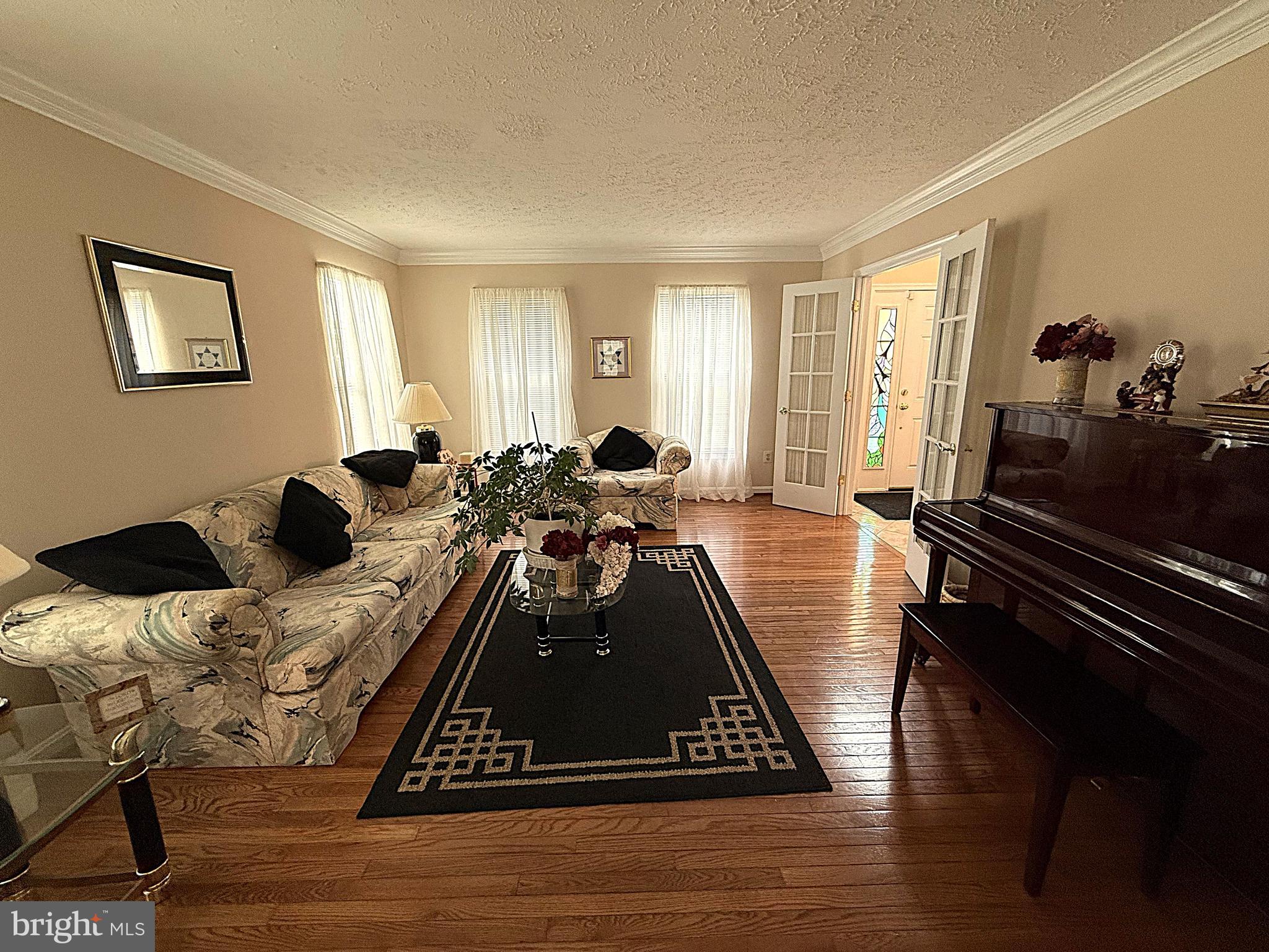 JAMES CREEK - Residential