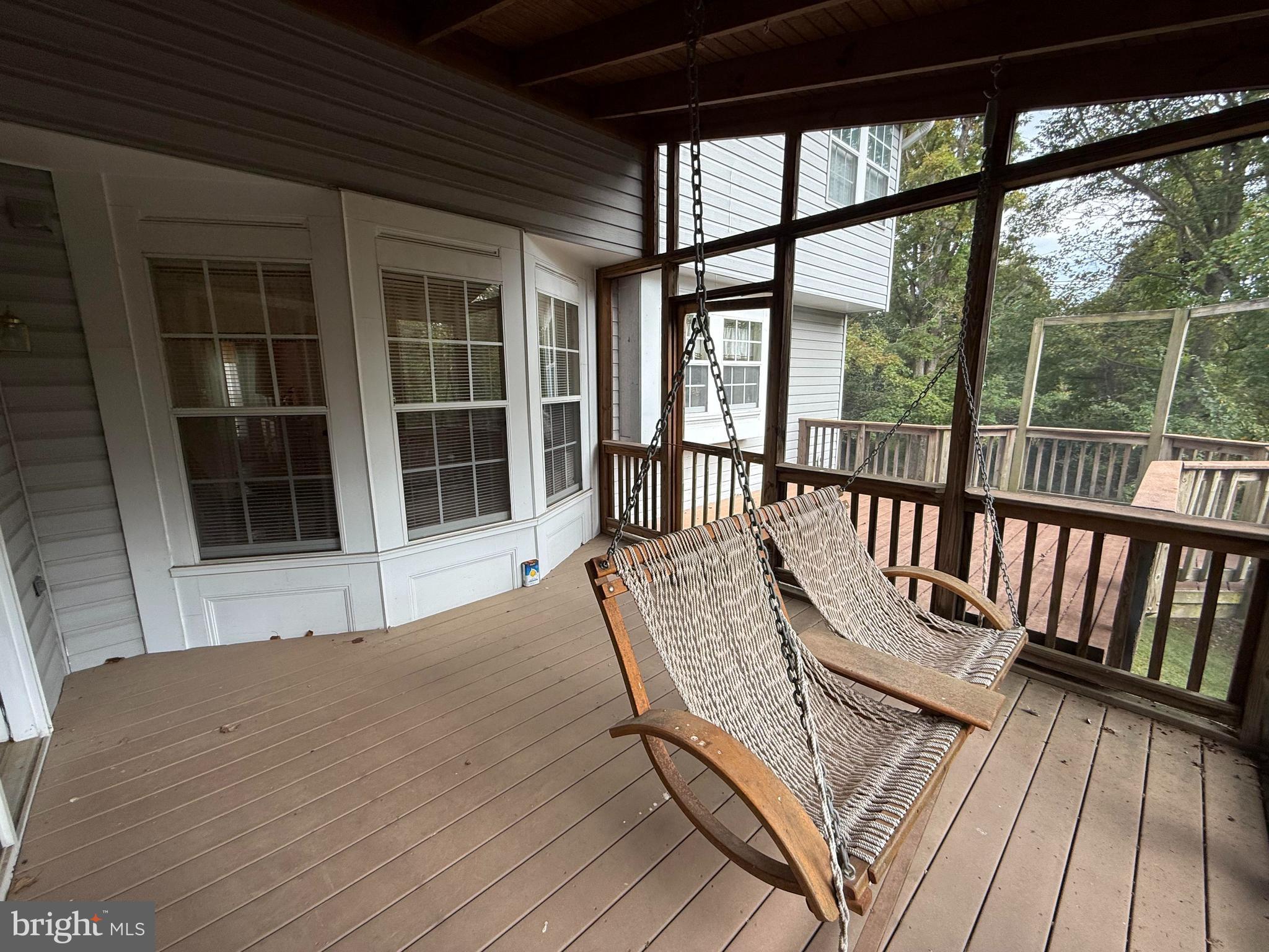 JAMES CREEK - Residential