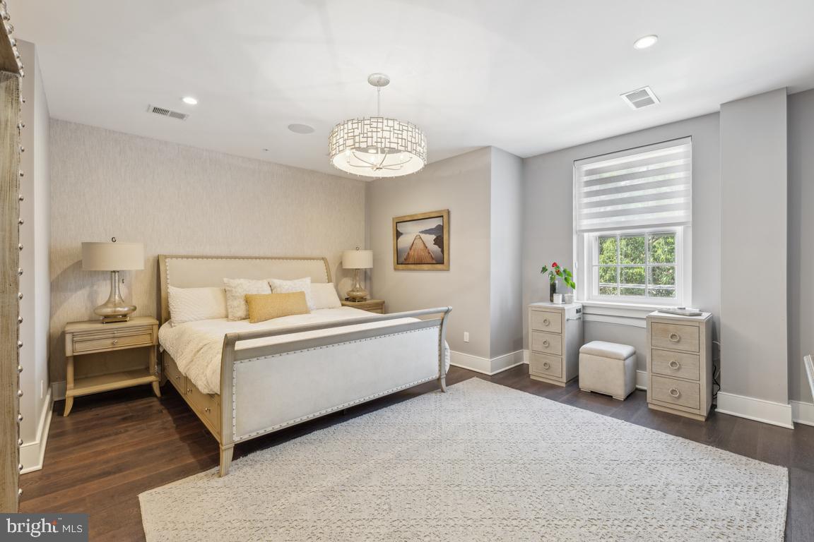 HISTORIC DISTRICT - Residential