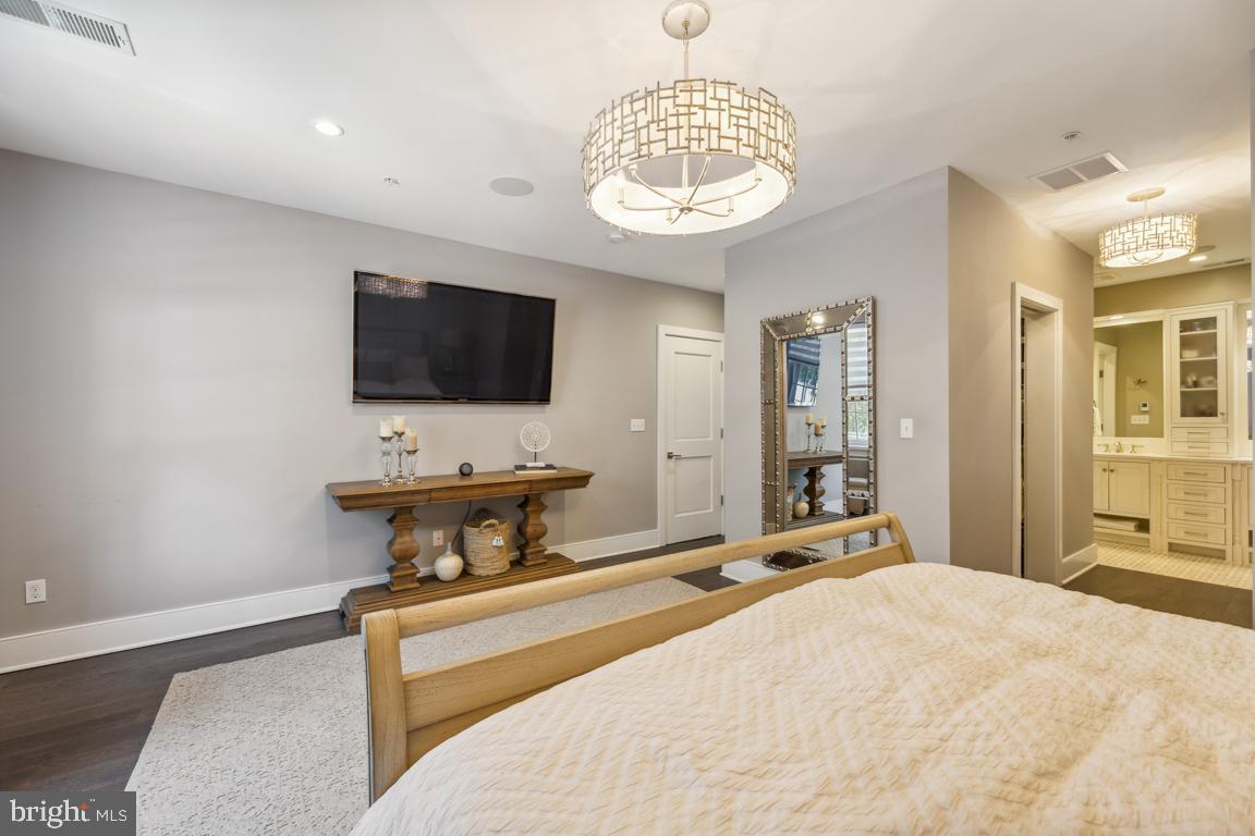 HISTORIC DISTRICT - Residential