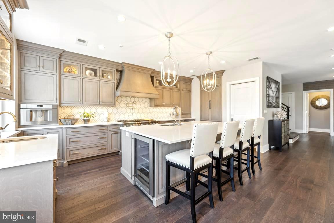 HISTORIC DISTRICT - Residential