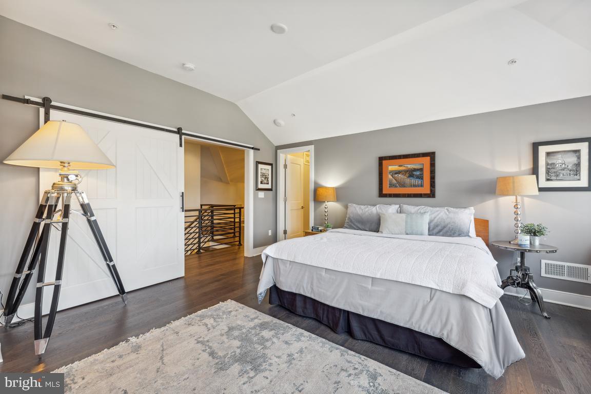 HISTORIC DISTRICT - Residential