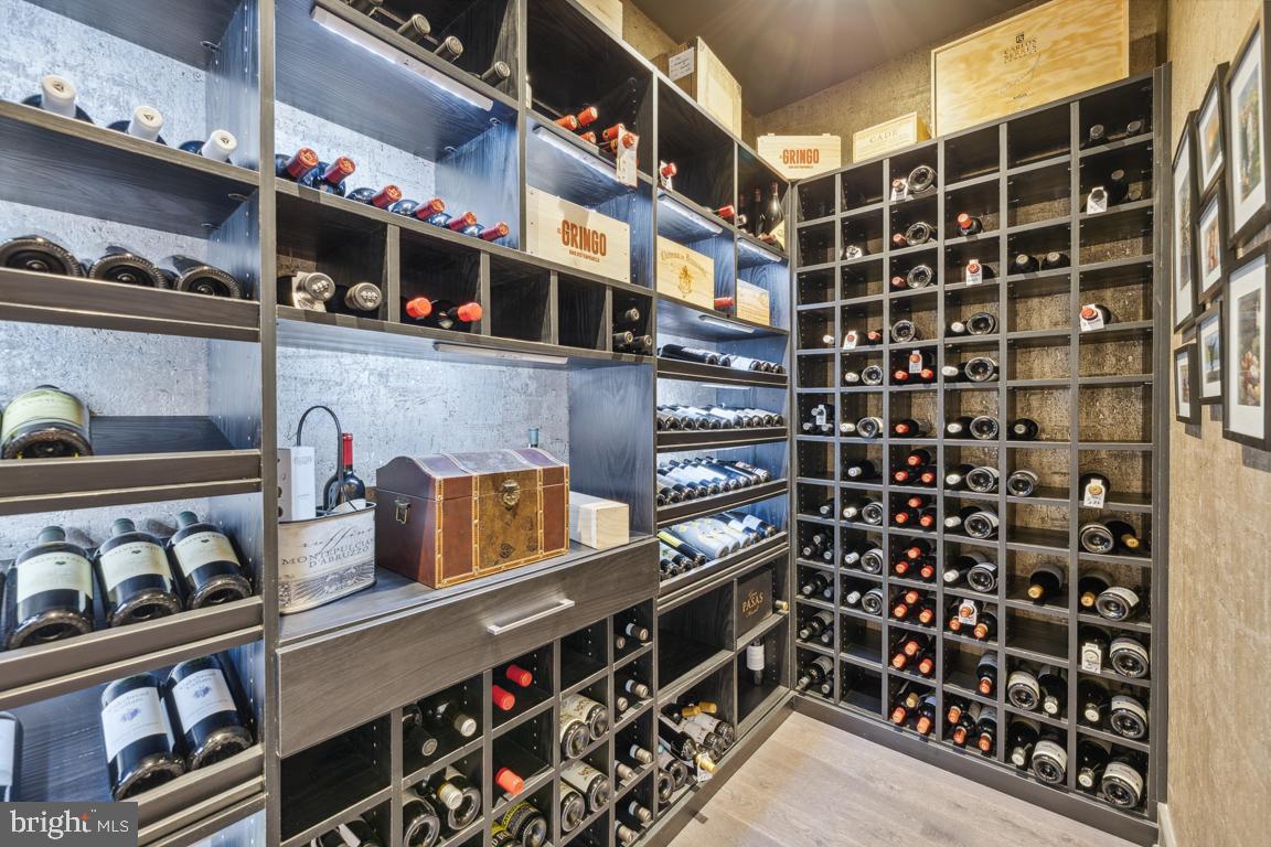 HISTORIC DISTRICT - Residential