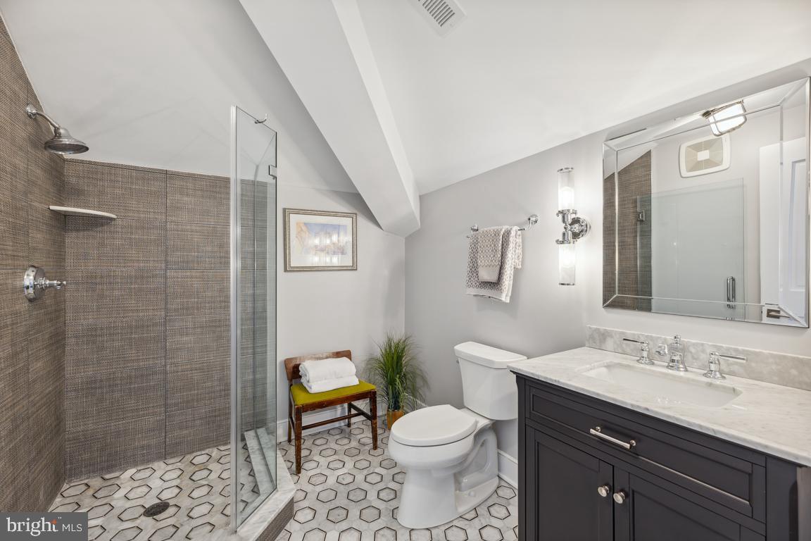 HISTORIC DISTRICT - Residential