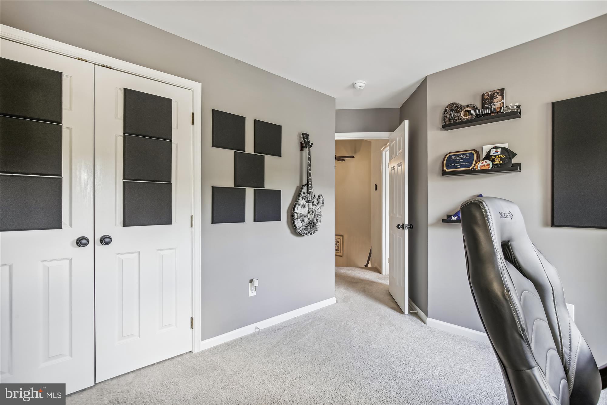 ISLAND CREEK - Residential