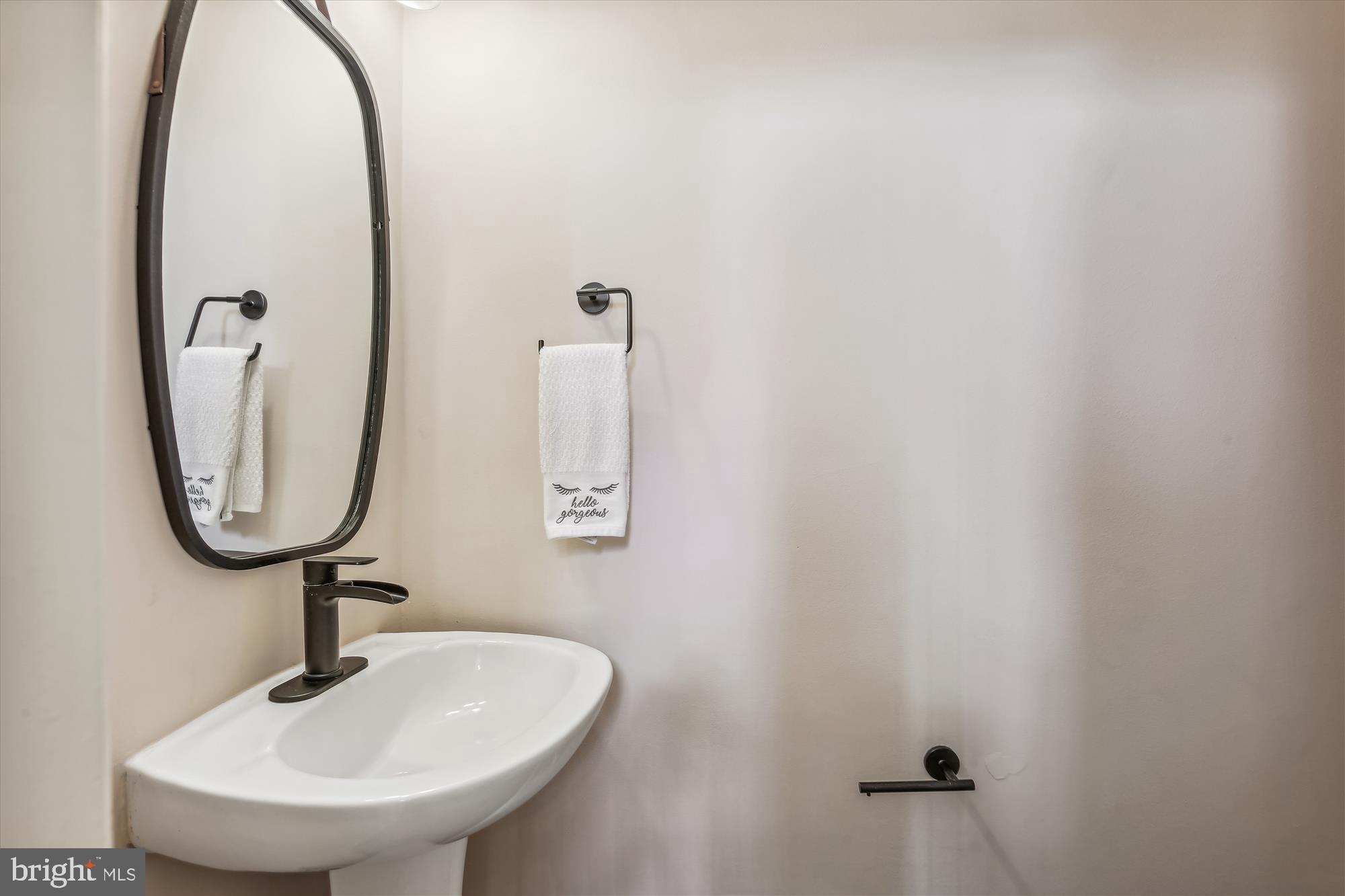 ISLAND CREEK - Residential