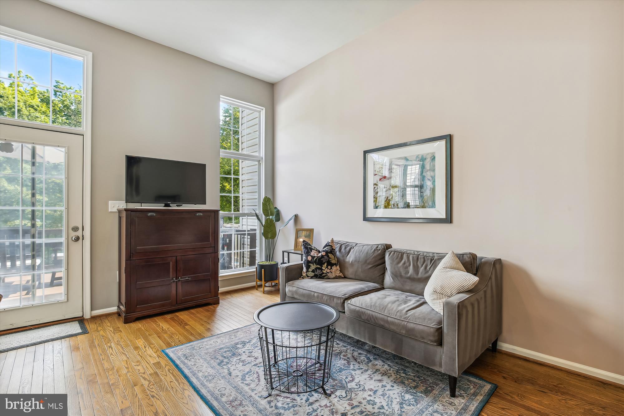 ISLAND CREEK - Residential