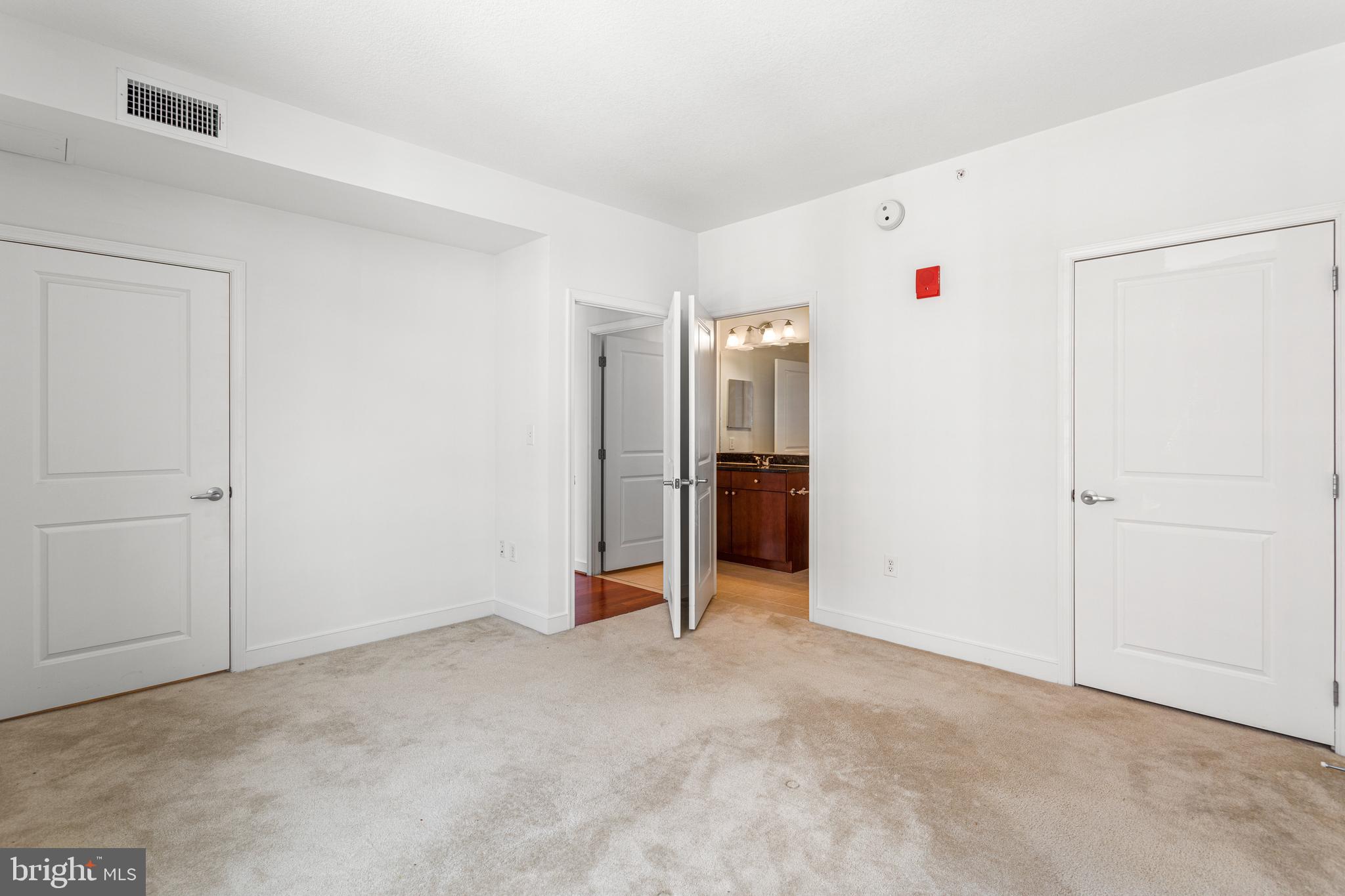 NATIONAL HARBOR - Residential