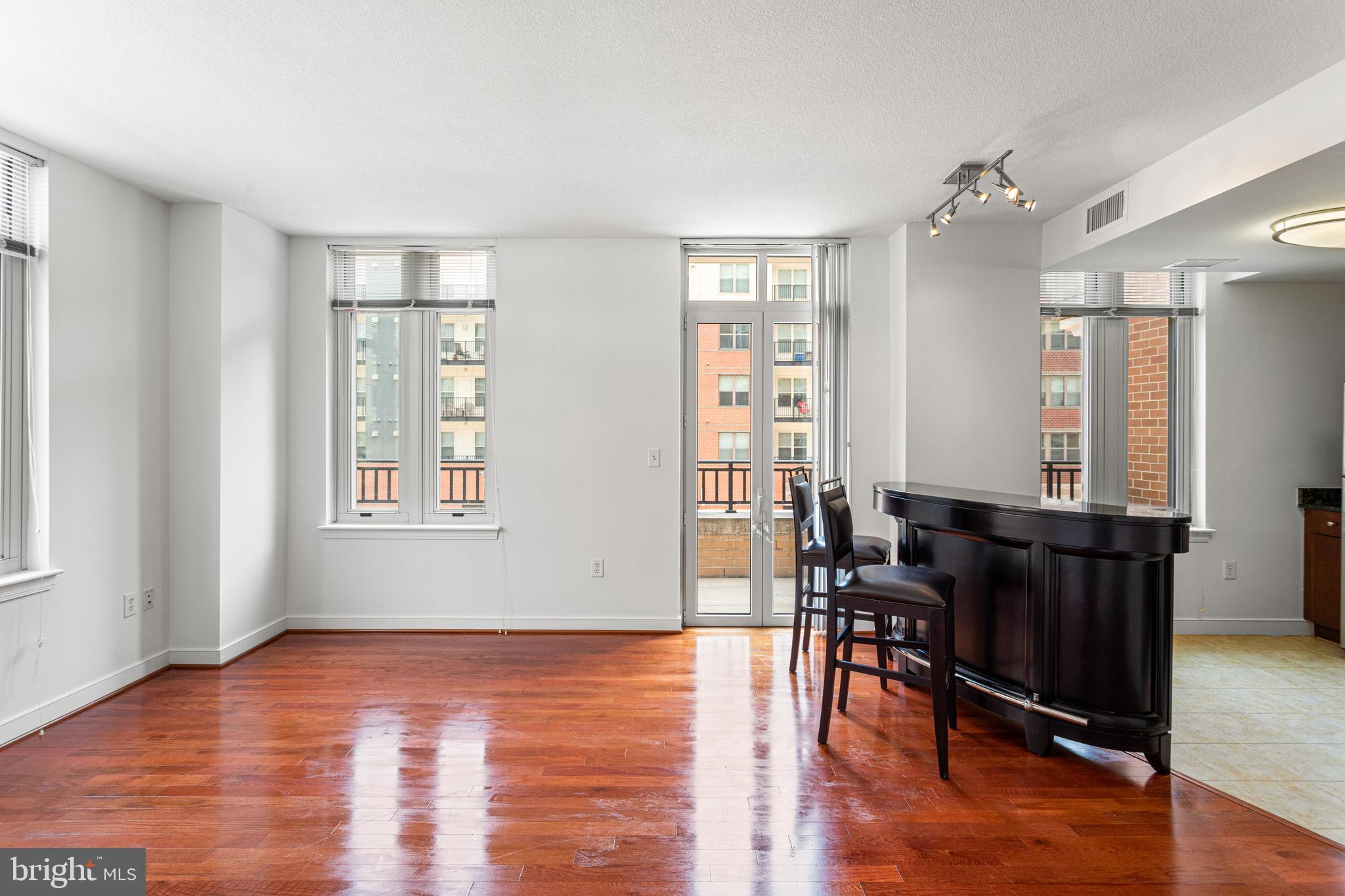 NATIONAL HARBOR - Residential