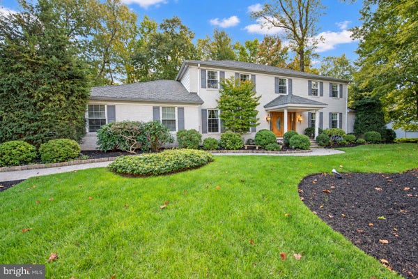 1611 BENJAMIN DR, AMBLER, PA 19002 - Image 741f4af1aff2e4dc50c6f2fff2794d50/823203629