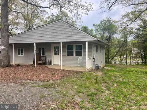 18504 Triangle Street, Triangle, VA MLS: VAPW2092354