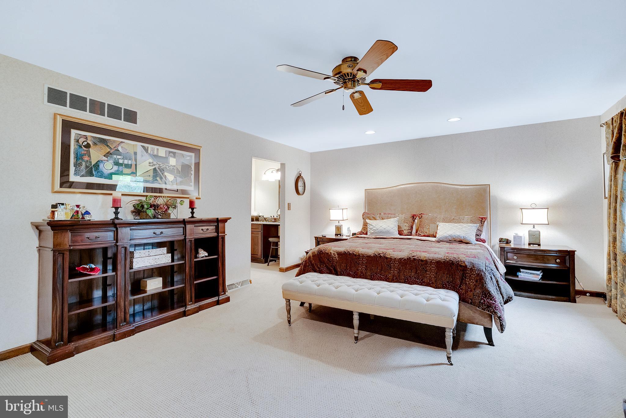 LAFAYETTE HILL - Residential