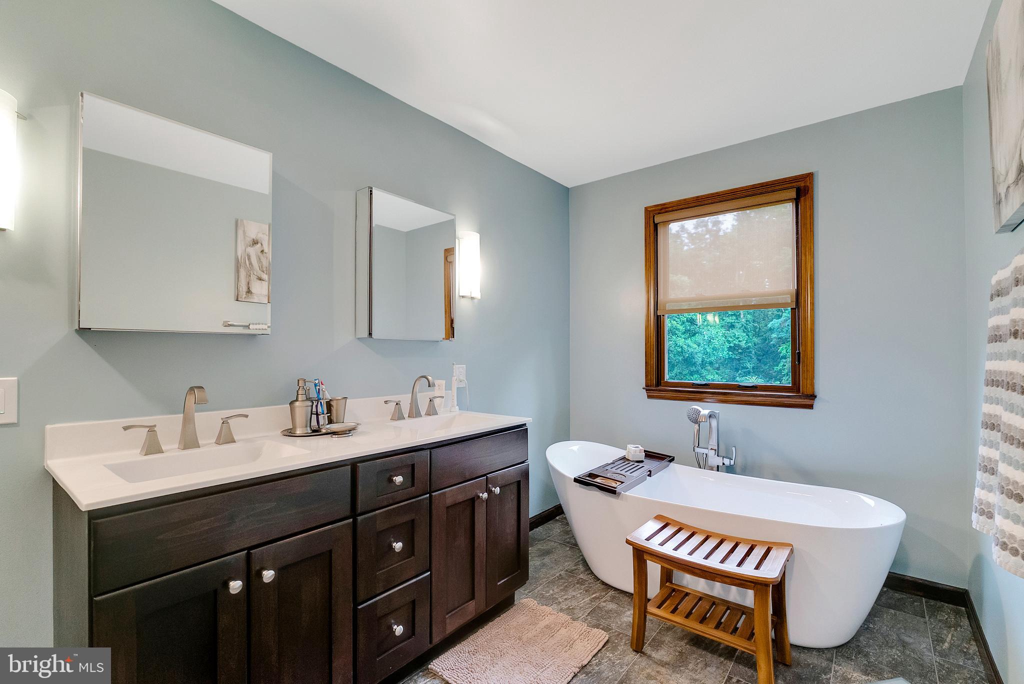 LAFAYETTE HILL - Residential