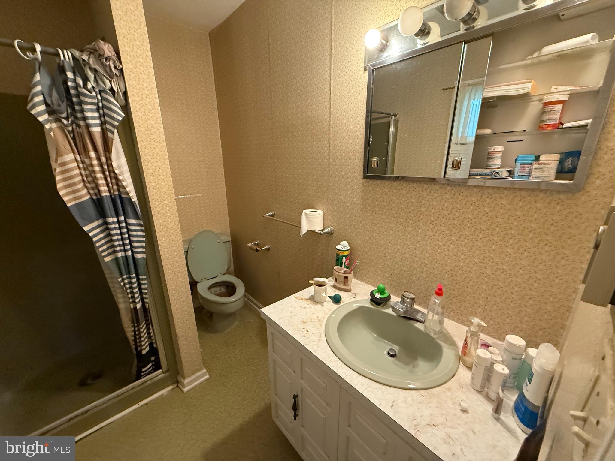 FOREST HILLS - Residential