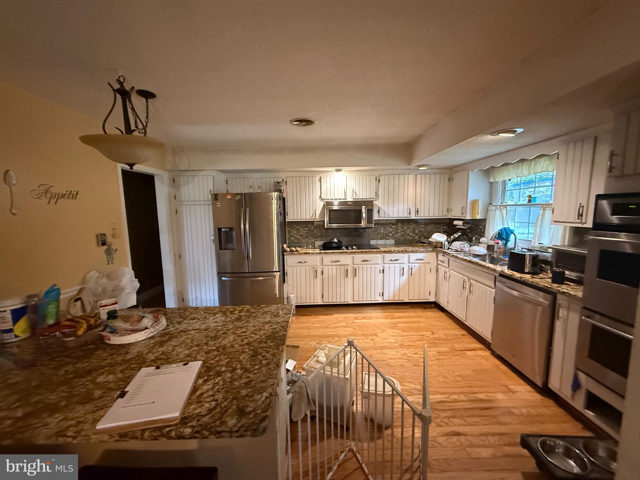 FOREST HILLS - Residential