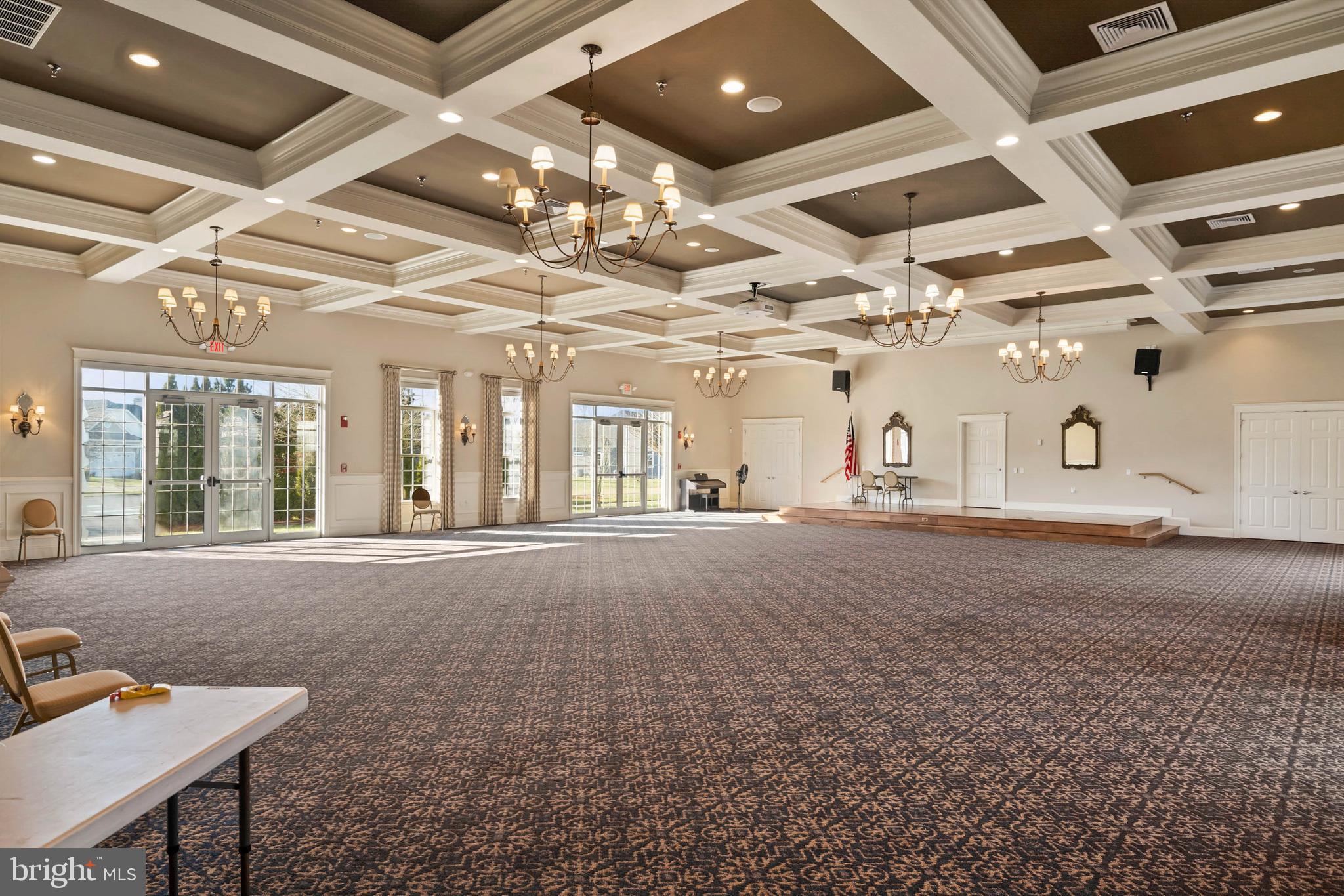 INDEPENDENCE - Residential