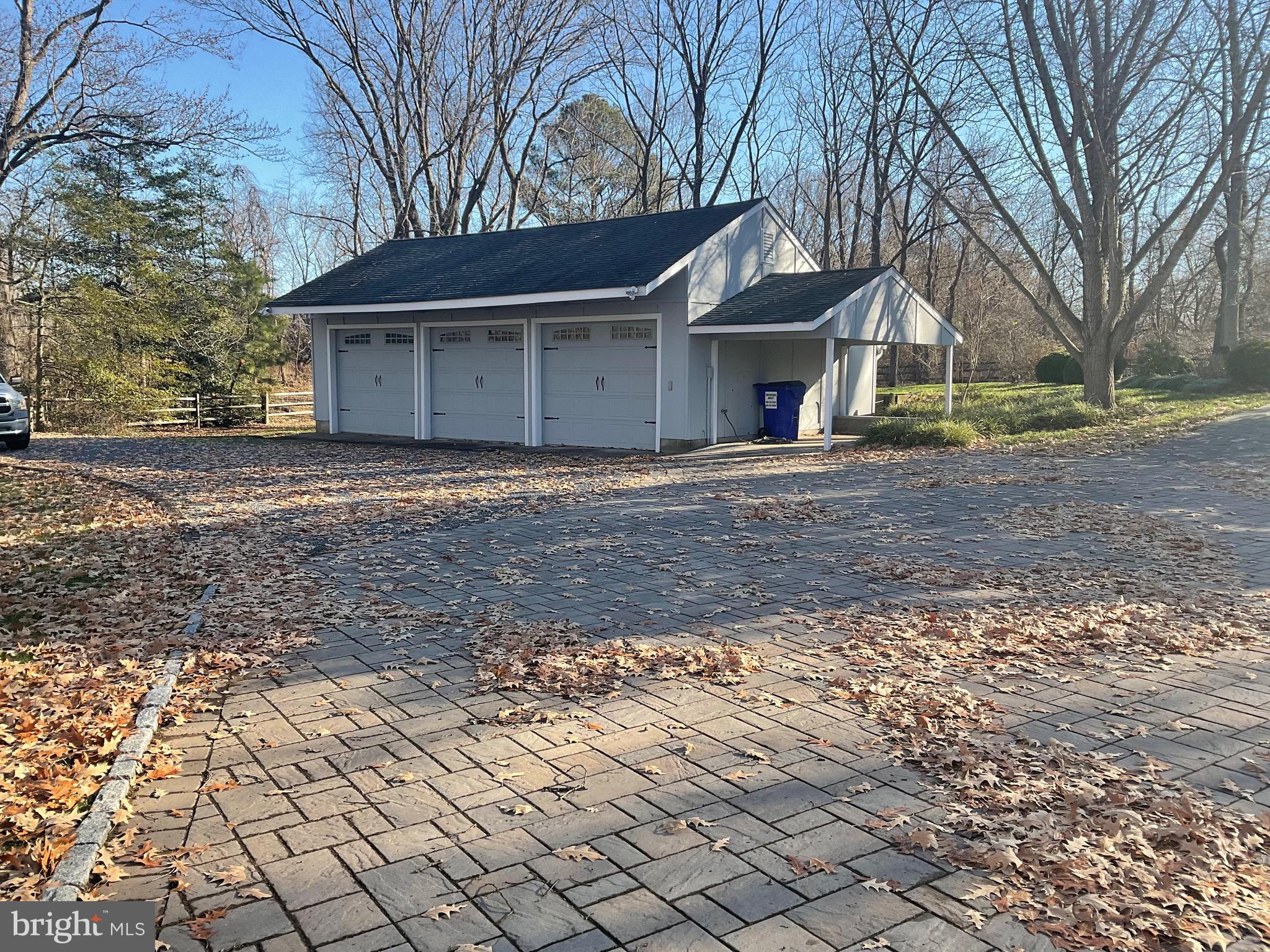 HICKORY RIDGE - Residential