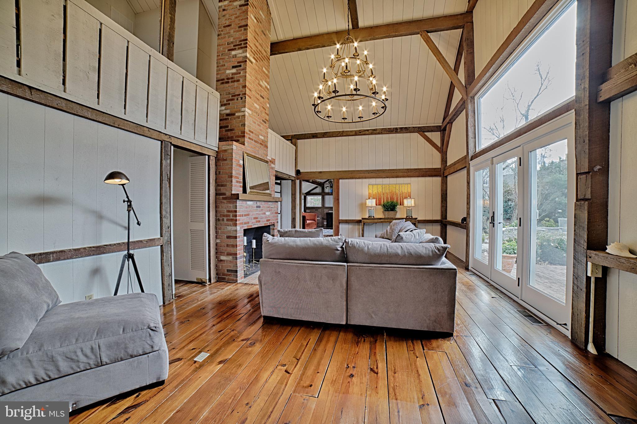 HICKORY RIDGE - Residential