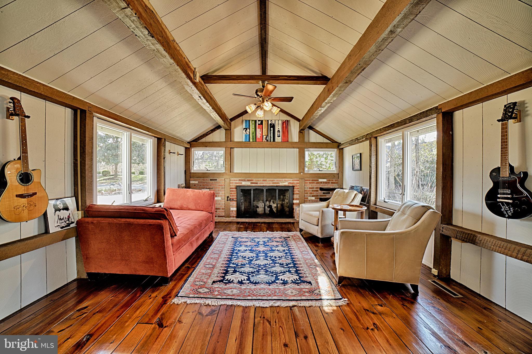 HICKORY RIDGE - Residential