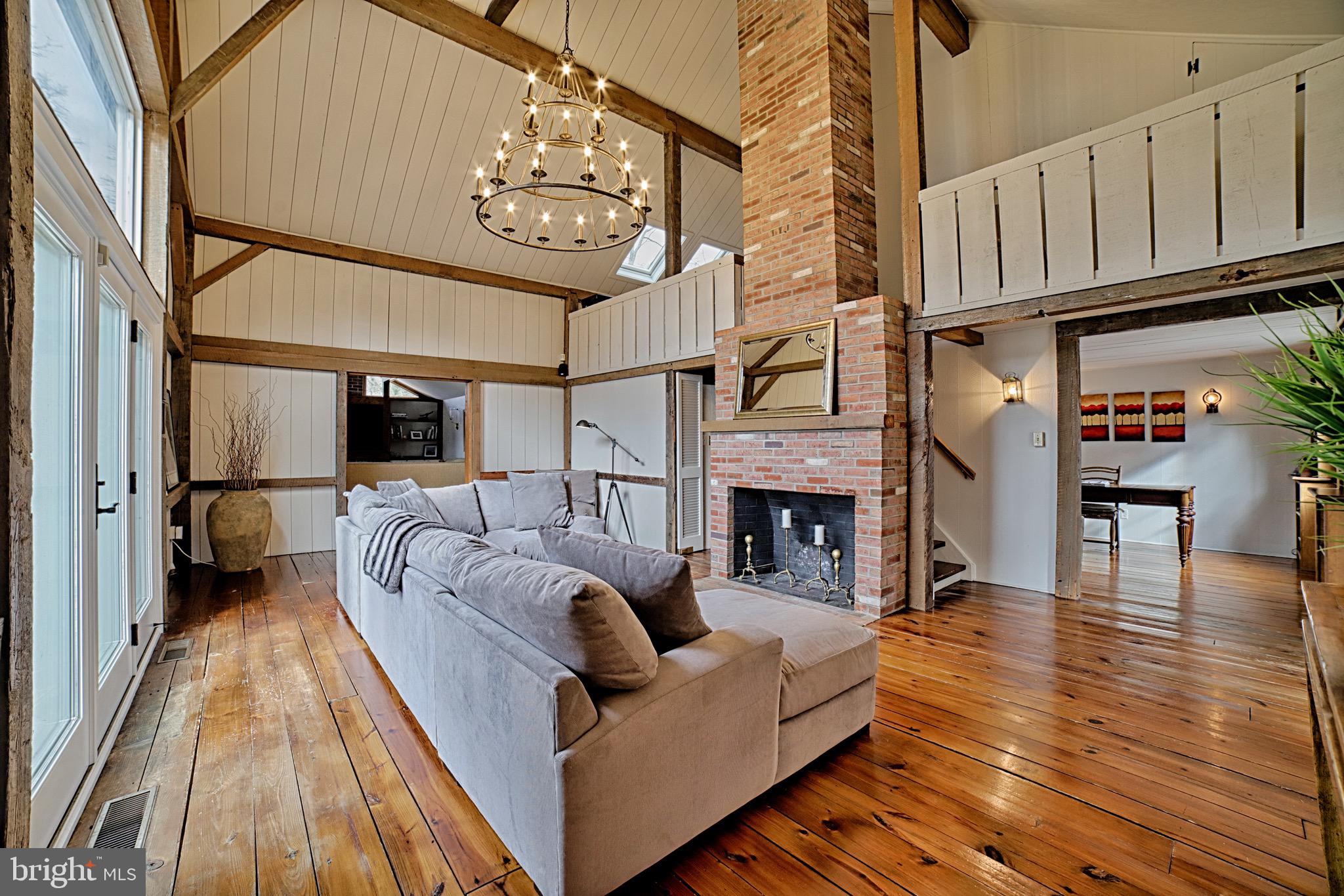 HICKORY RIDGE - Residential