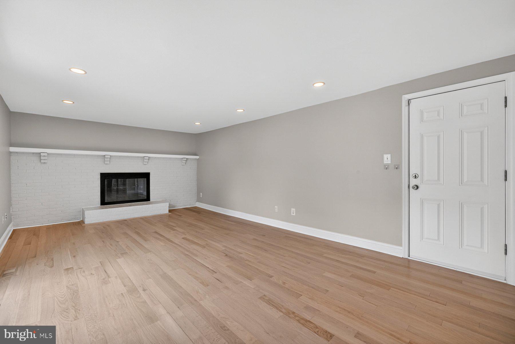 MIDDLE VALLEY - Residential