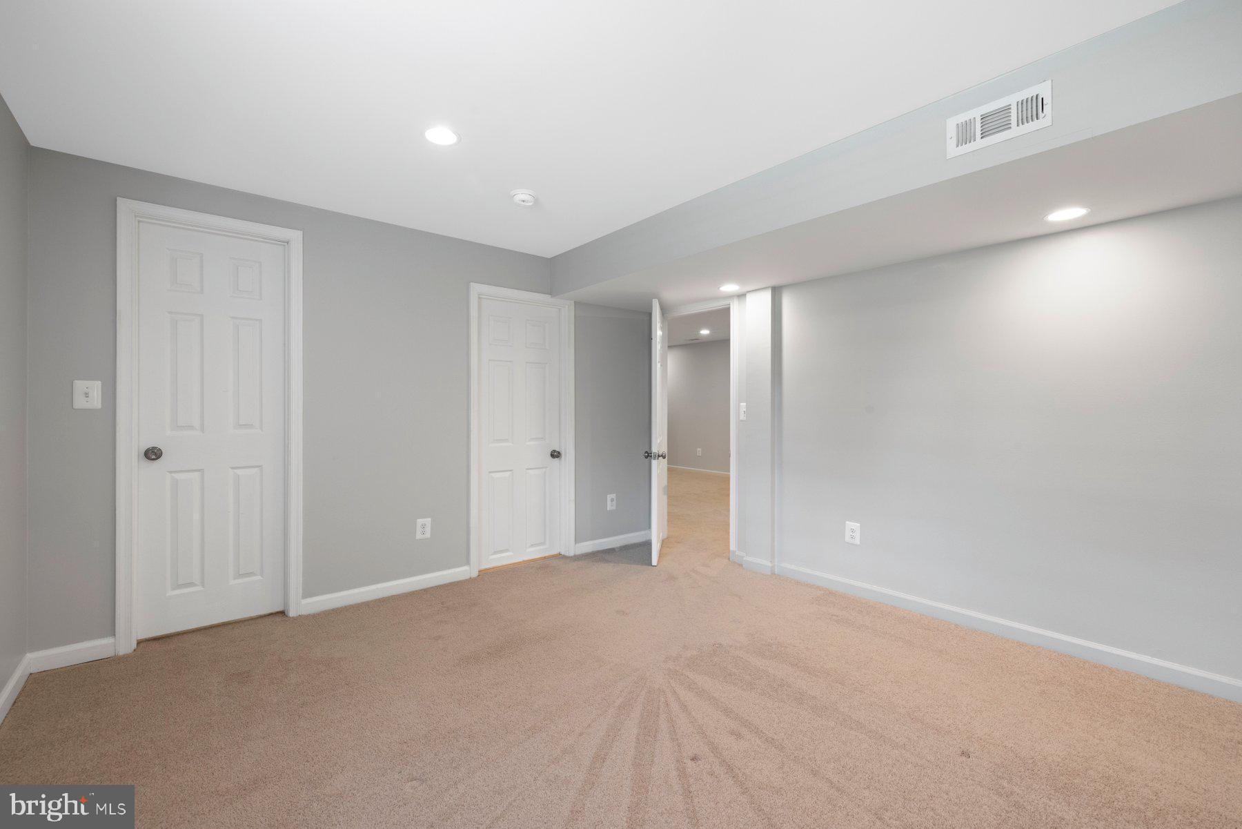 MIDDLE VALLEY - Residential