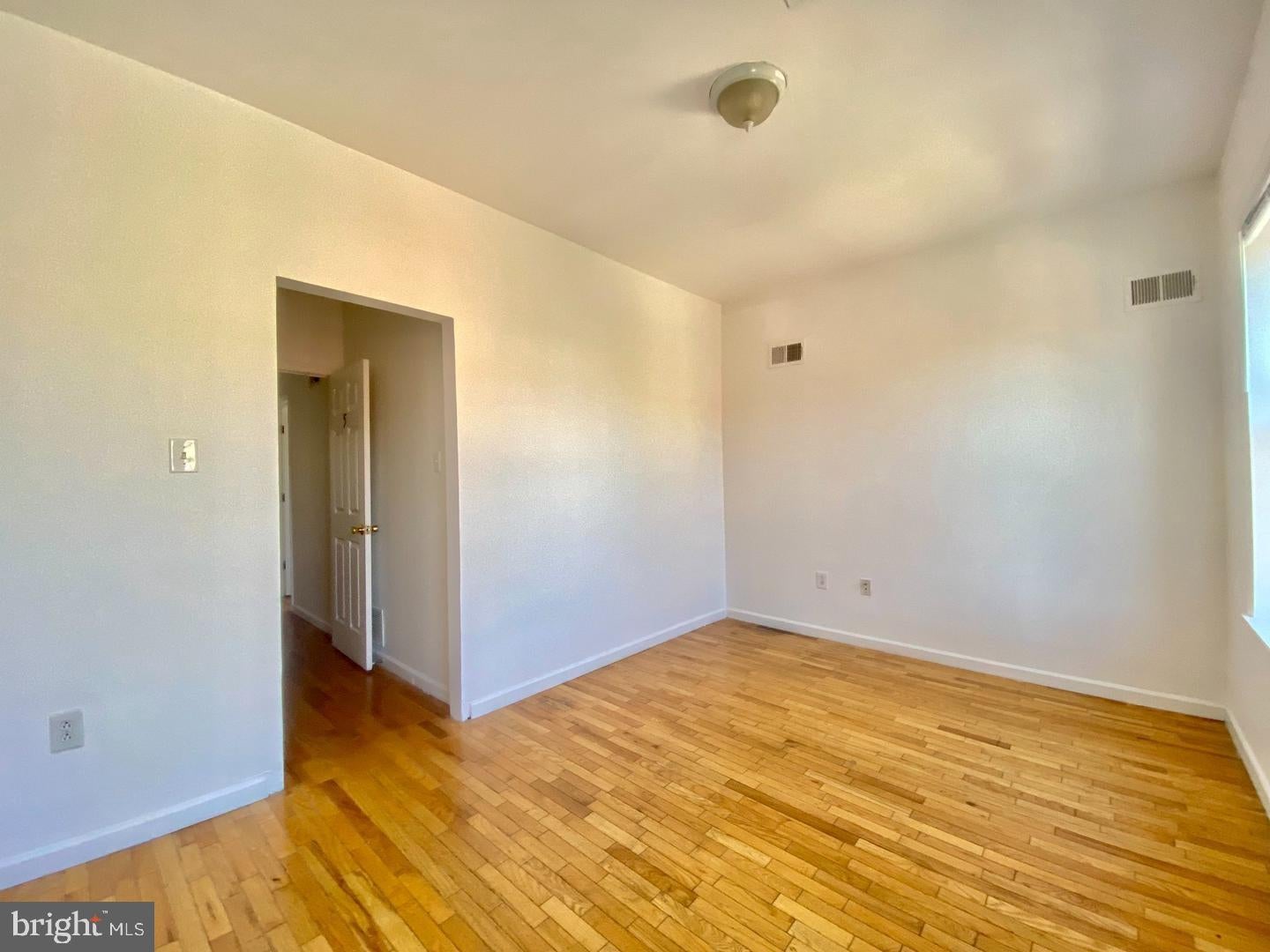 2034 N 18TH STREET